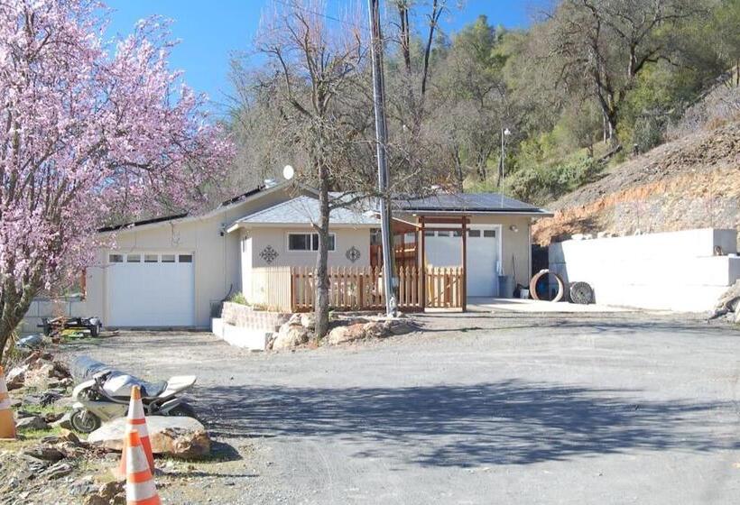 膳宿费 Chili Bar Casita