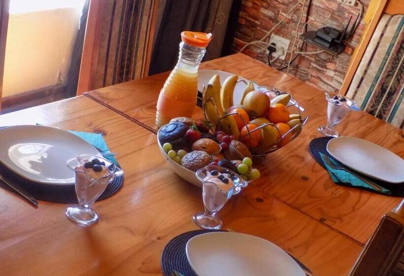 ペンション Molopo Naledi Guest Lodge