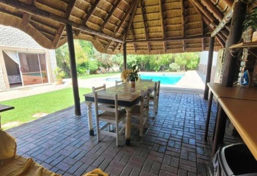 ペンション Molopo Naledi Guest Lodge