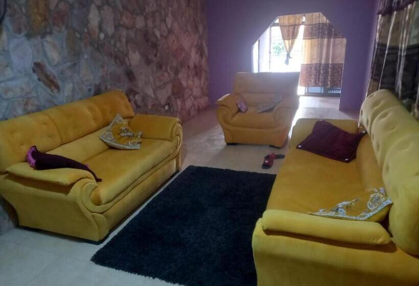 پانسیون Osvee Guest House & Apartments