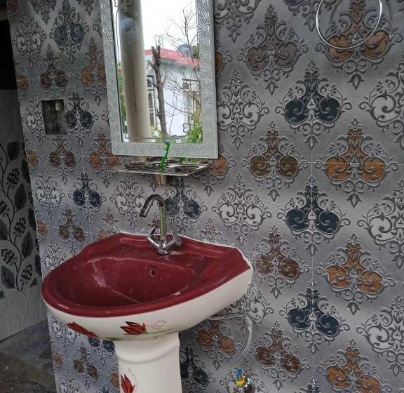 بنسيون Oyo Home Neeta Homestay