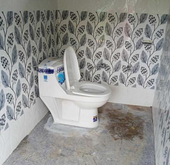 بنسيون Oyo Home Neeta Homestay