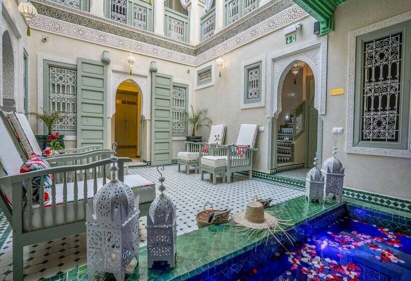 ペンション Riad Almisk