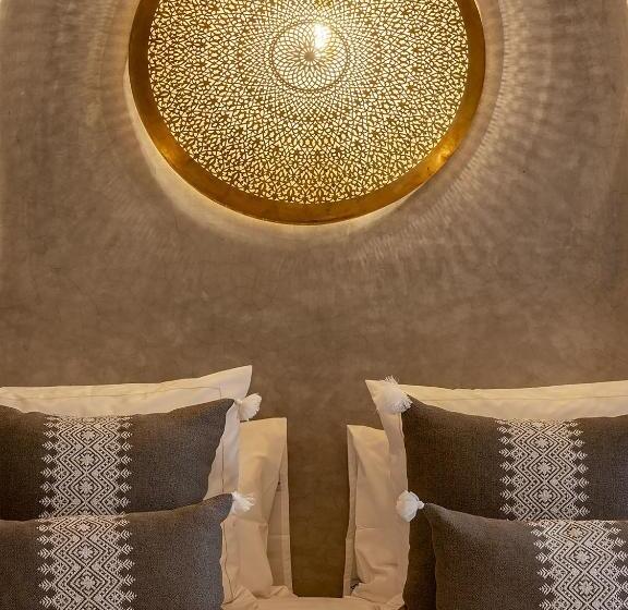 ペンション Riad Almisk