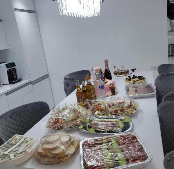 بنسيون Vila White