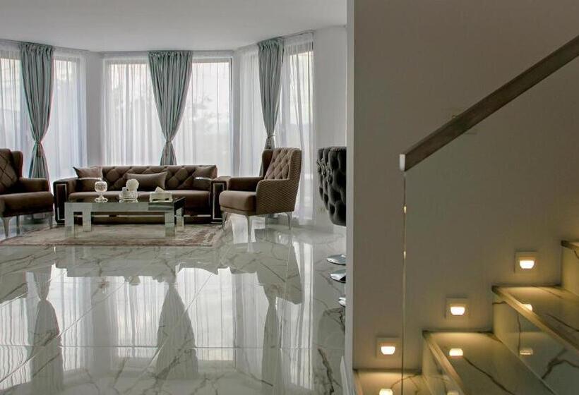 بنسيون Vila White