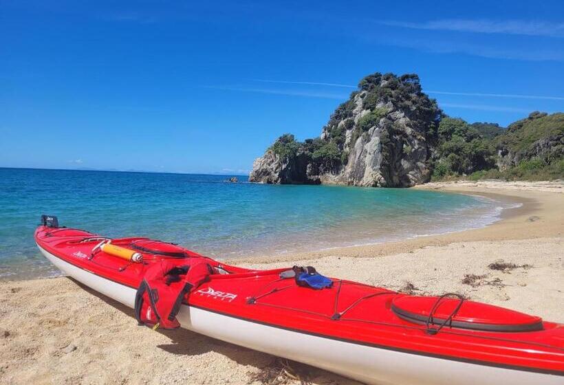 膳宿费 Whare Iti / Little House