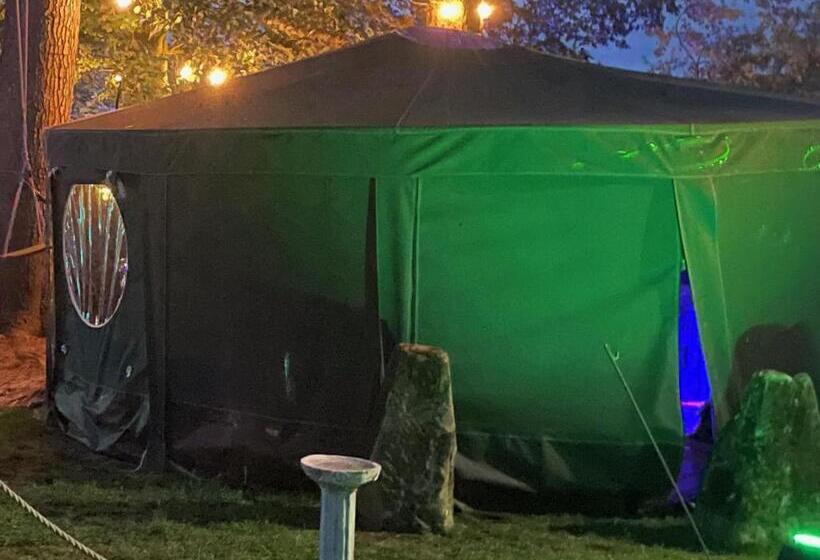 بنسيون Willow Hill Farm Club