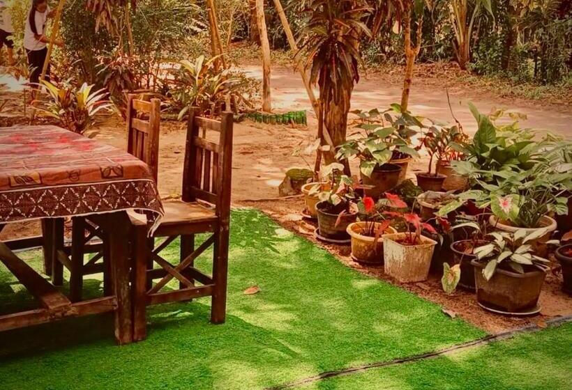 Phayam Garden Resort