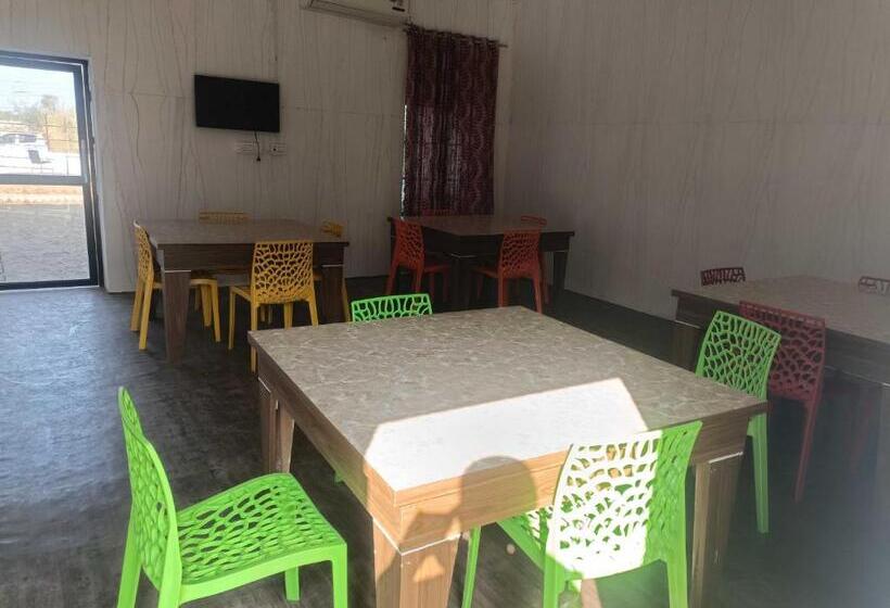 Pop 80511j Palki Hotel And Marriage Palace