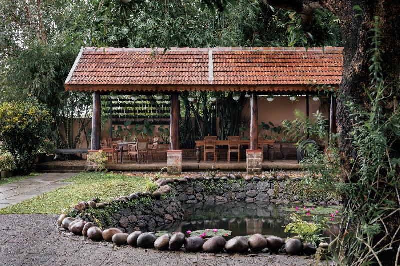 אתר נופש Blusalzz Villa   Muhamma, Alleppey   Kerala