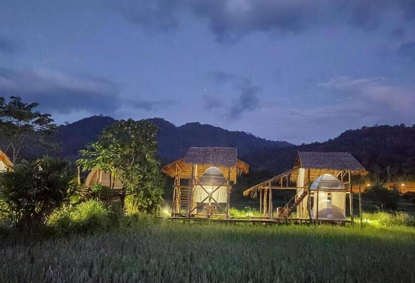 리조트 Panakluea Cottage & Crafts   พนาเกลือ