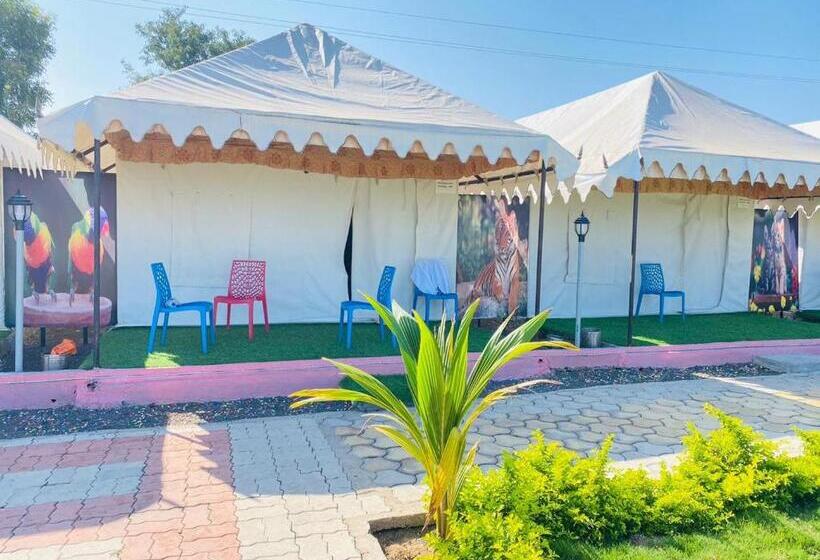 אתר נופש Reva Tent City