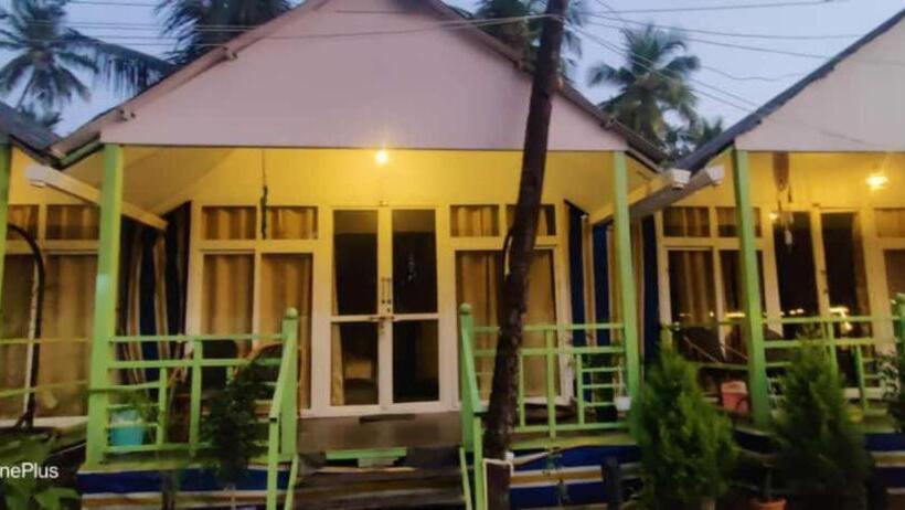 אתר נופש Sunbath Beach Exotica