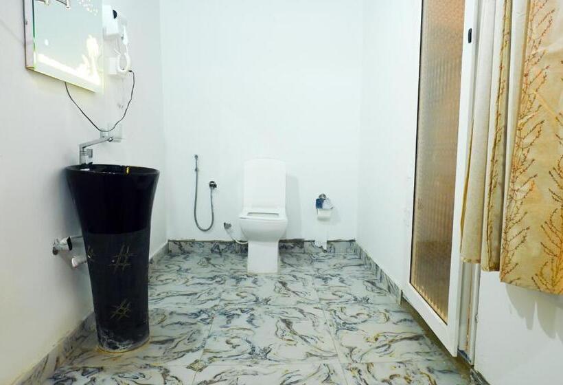 אתר נופש Sunbath Beach Exotica