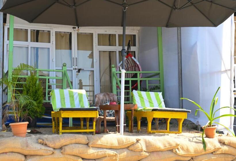 אתר נופש Sunbath Beach Exotica