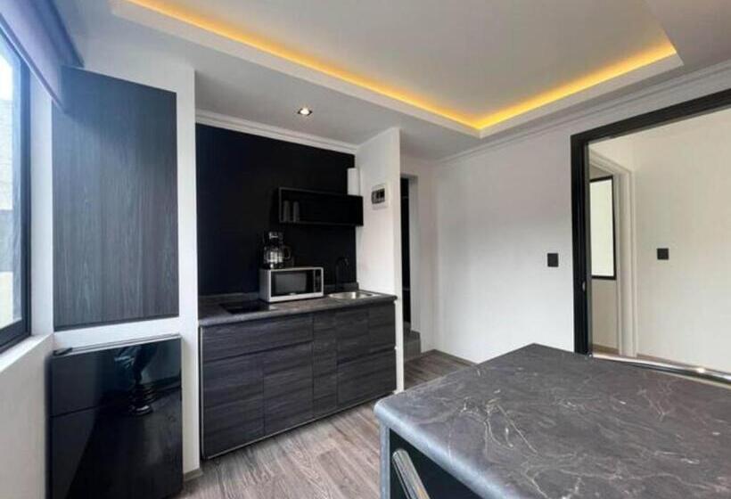 San Rafa  Home Office Suites