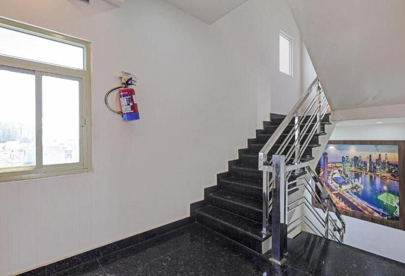 Spot On 81139 Hotel Pearl Inn