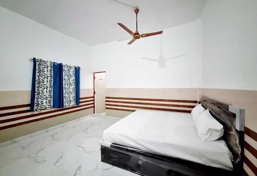 Spot On Panchi Petha Hotel & Restaurant