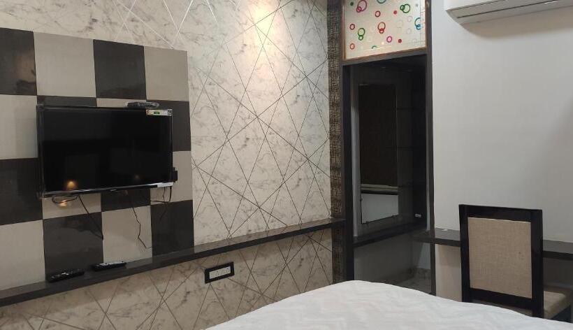 Townhouse 1168 Hotel Sm Paradise