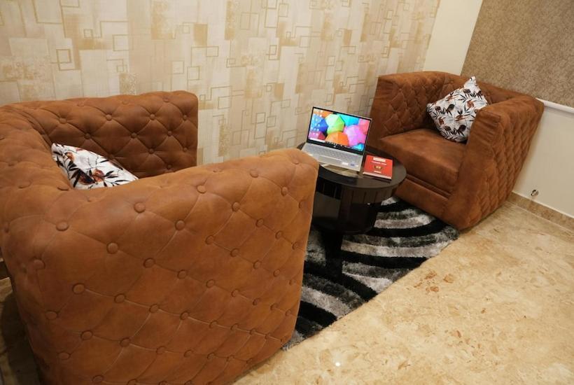 Townhouse 1168 Hotel Sm Paradise