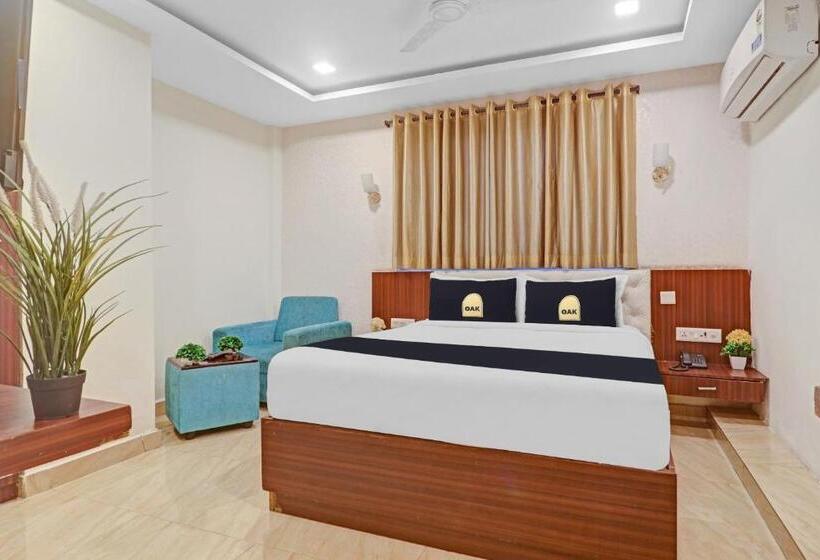 Townhouse Oak Hotel Rhythm