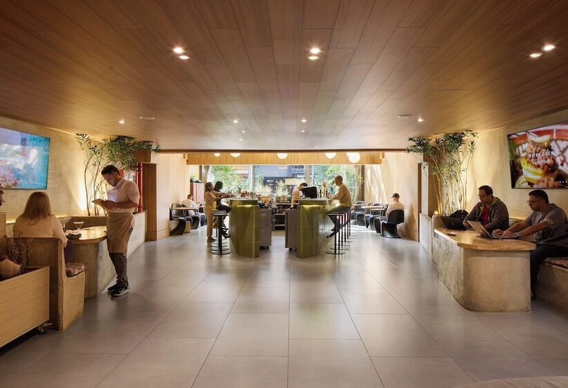 호텔 Wellcomm Spa &