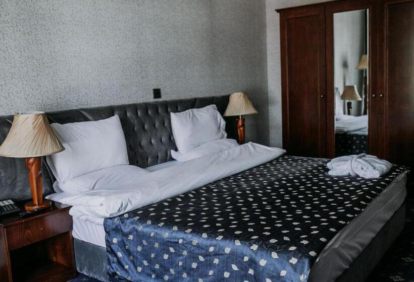 هتل Afra Oghuz Mountain Resort