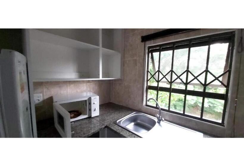 Общежитие Cofutime Backpackers