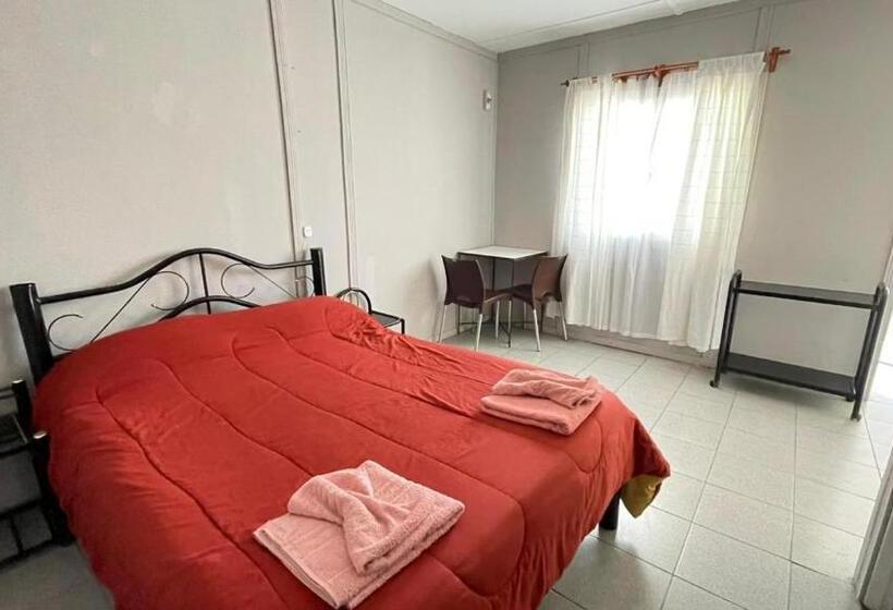 הוסטל Complejo Don Joel