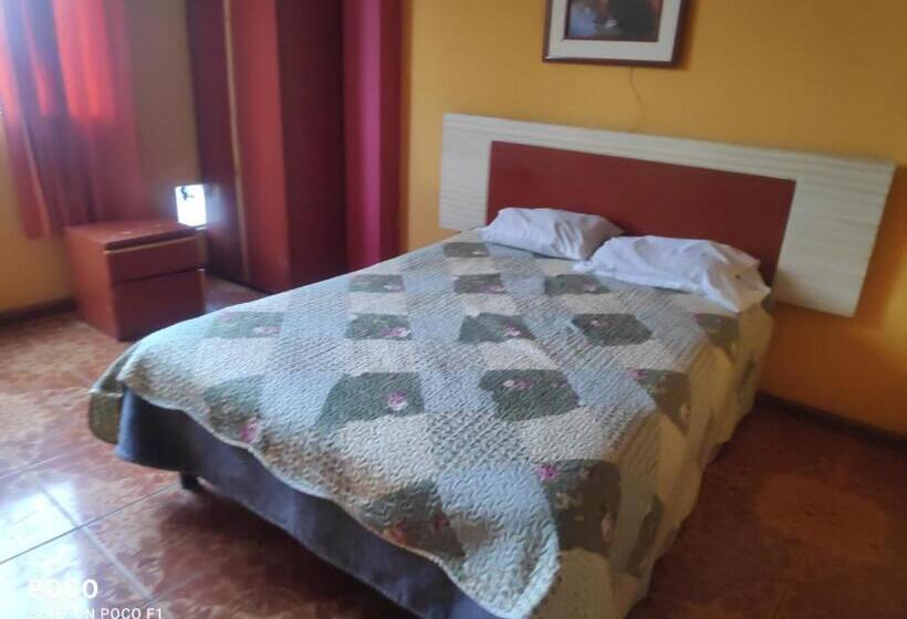 هاستل Hospedaje El Pino