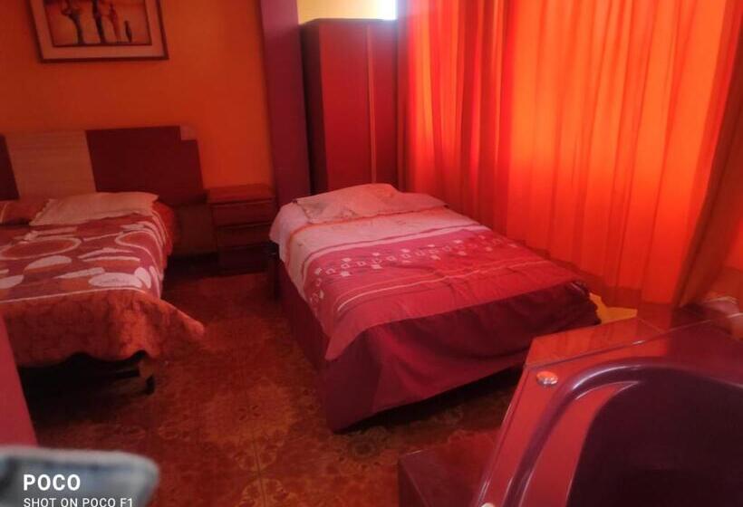 هاستل Hospedaje El Pino