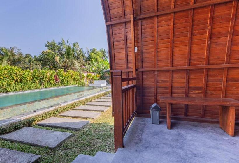 הוסטל Kubu Selat Villa And Glamping