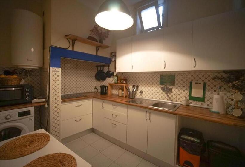 فندق صغير Oliva Guesthouse