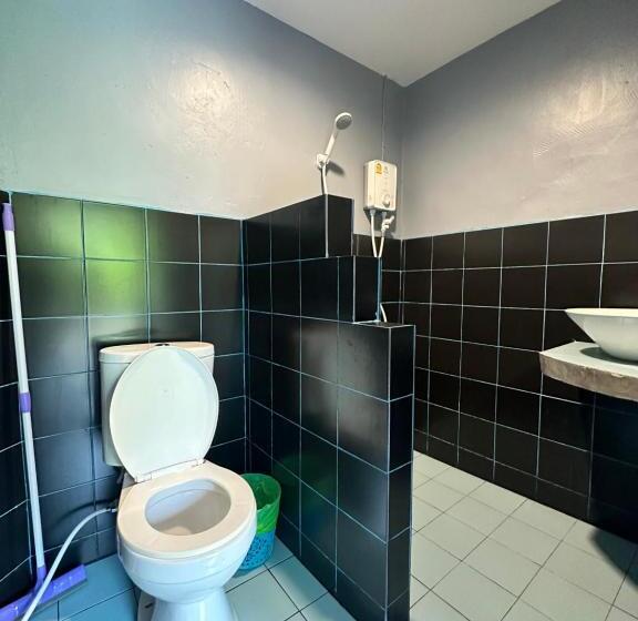 فندق صغير Puk S Palace Thailand