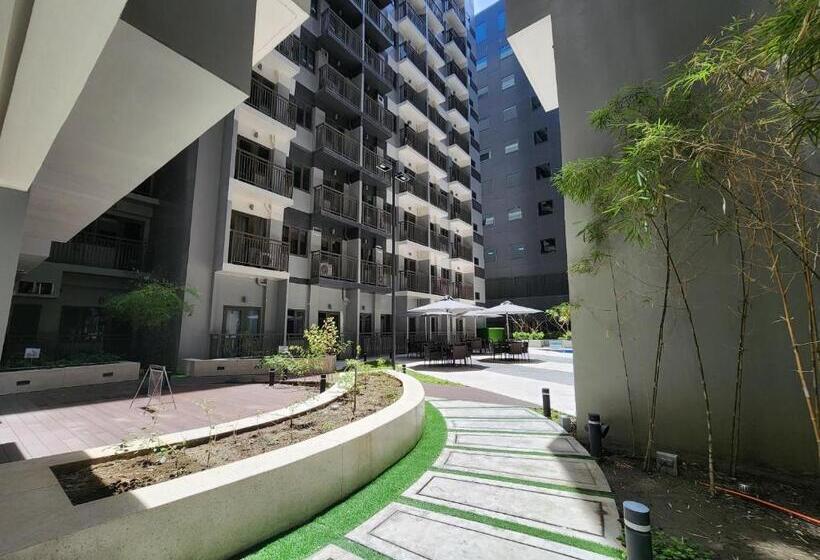 הוסטל Staycation Ng Bayan