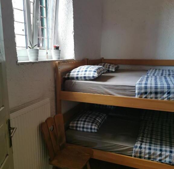 ユースホステル Tumova Koča Na Slavniku