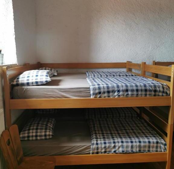 ユースホステル Tumova Koča Na Slavniku