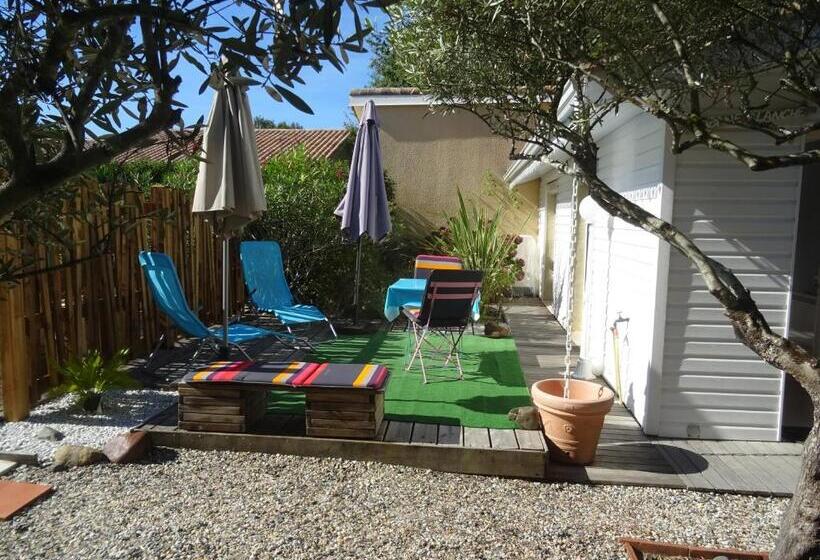 تختخواب و صبحانه Cabane Blanche