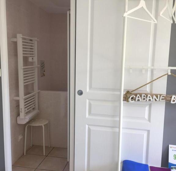 تختخواب و صبحانه Cabane Blanche