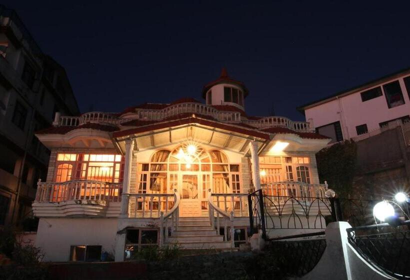 민박 Cedar Cottage