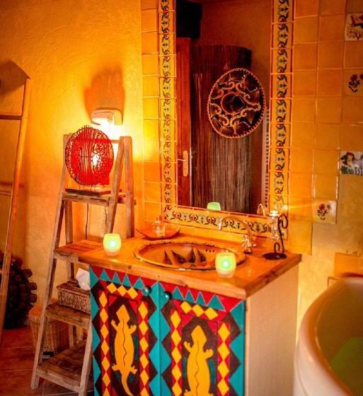 Bed and Breakfast Domaine De La Croix Du Vexin