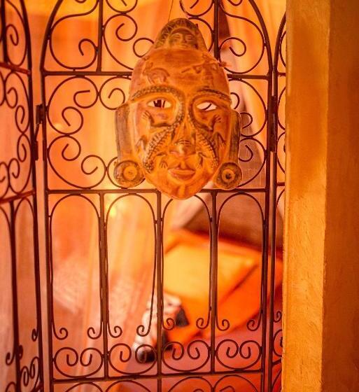 Bed and Breakfast Domaine De La Croix Du Vexin