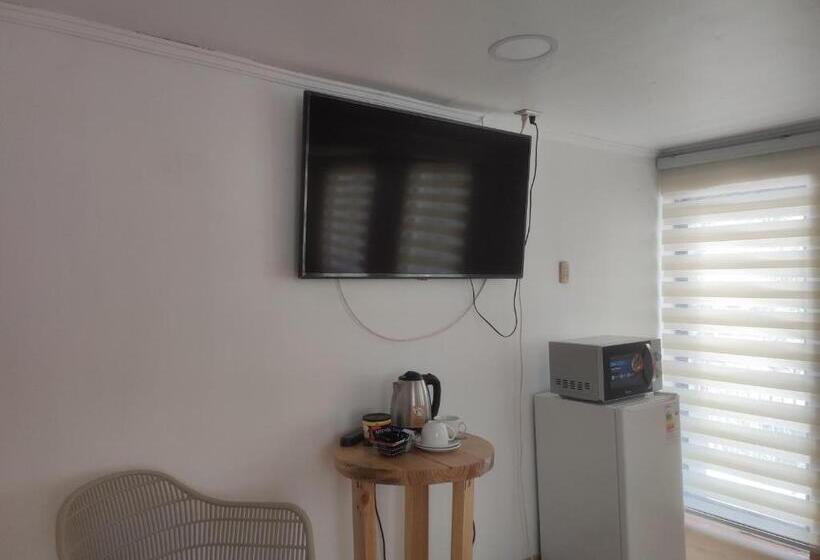 ベッドアンドブレックファースト Hostal Doñihue