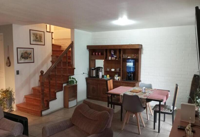 צימר Hostal Rucatremo