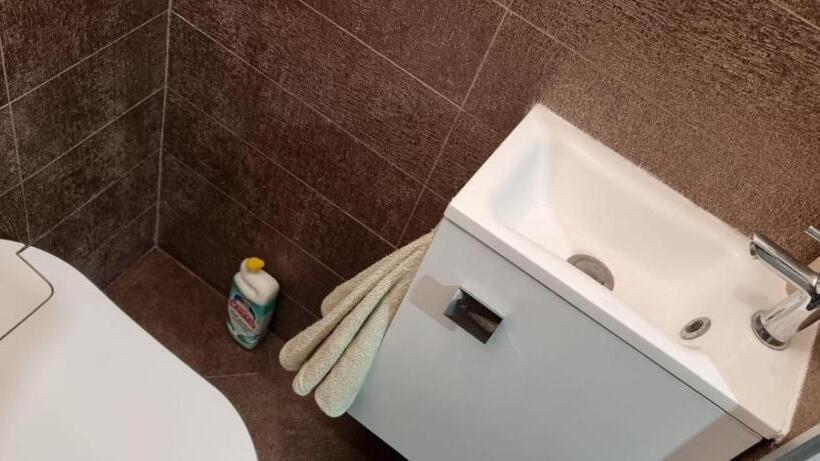 민박 La Villa Jacuzzi Et Cinéma Les 300 à 15 Min De Paris Jo 2024 Et Du Stade De France Tarifs Privileges