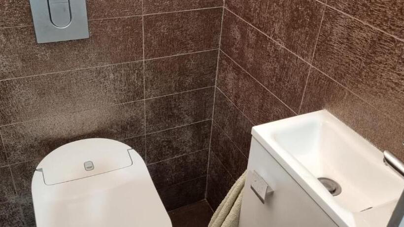 민박 La Villa Jacuzzi Et Cinéma Les 300 à 15 Min De Paris Jo 2024 Et Du Stade De France Tarifs Privileges