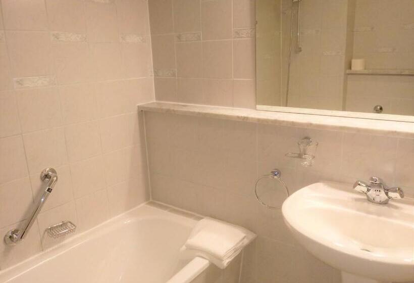 تختخواب و صبحانه Pension Bunz