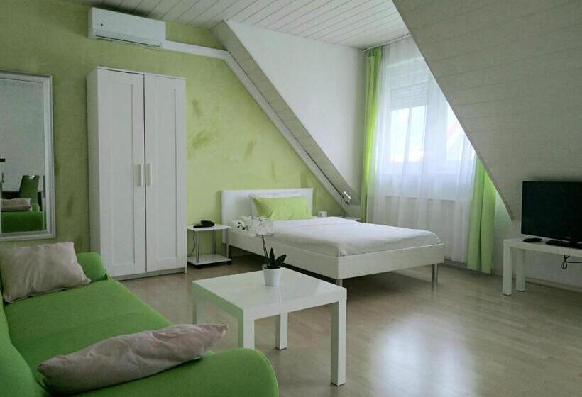 تختخواب و صبحانه Pension Bunz