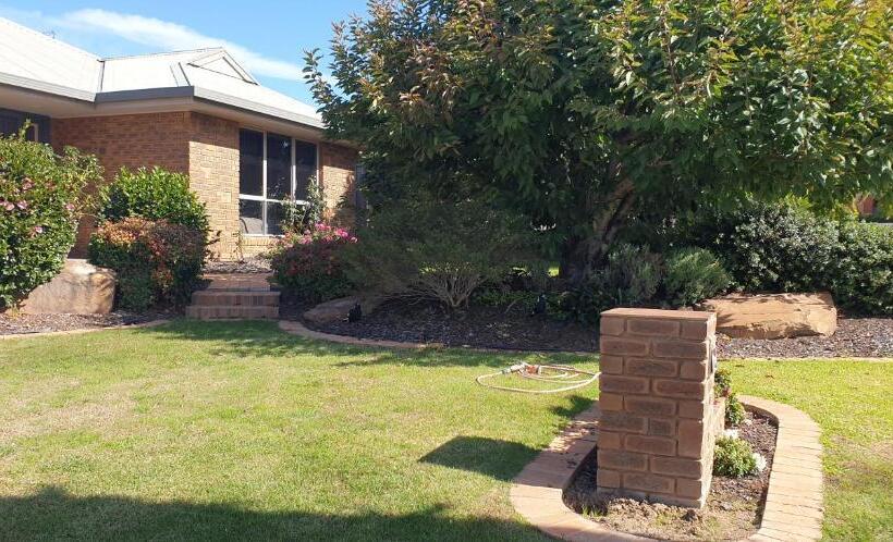 مبيت وإفطار Quiet Room Own Bathroom At Home In Golden Square